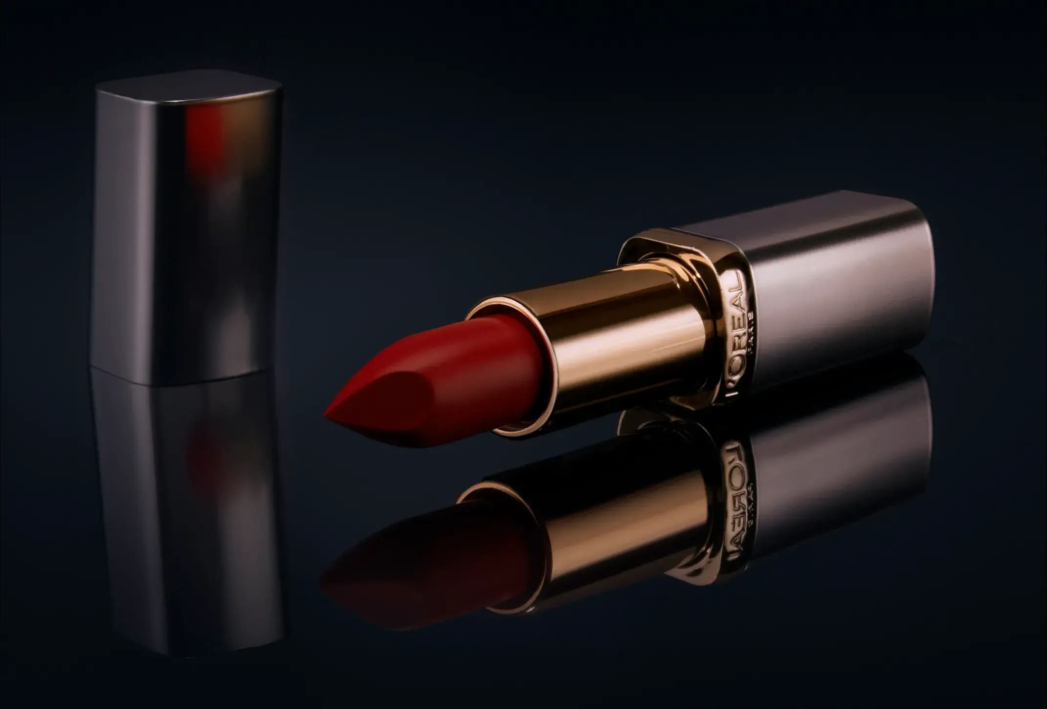 Lapis labial L`oréal Paris rojo mujer - Punto Pixcel